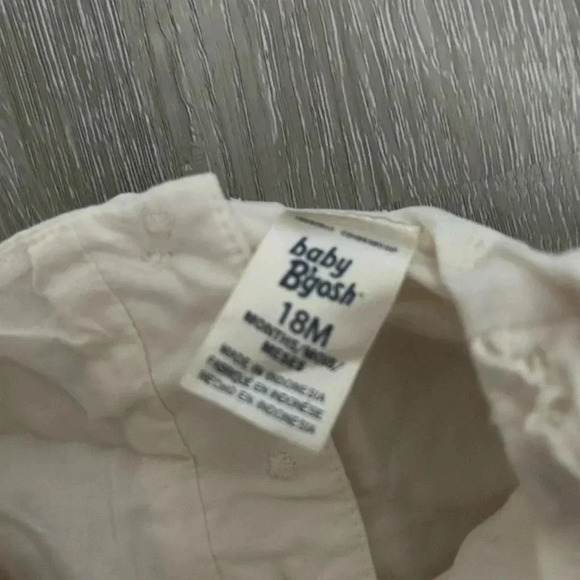 Baby Oshkosh B’gosh Cream Embroidered Dress Size 18 Months - Picture 4 of 6